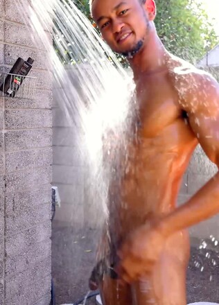 Apollo Parker Rinses Off And Jokes Around In The Mid-Morning Light!