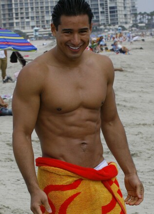 Hot latino star Mario Lopez