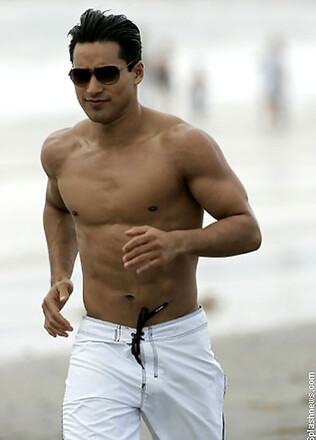 Hot latino star Mario Lopez