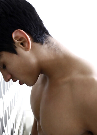 Teen boy Fox fingers and wanks alone