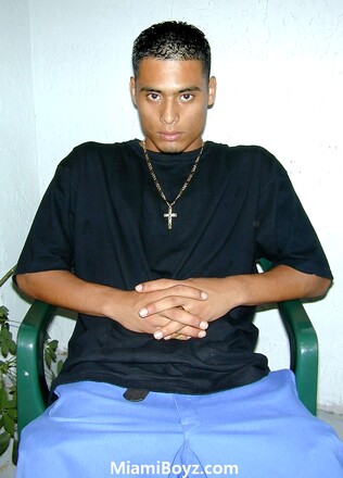 18 year old student from Guatemala Manuel