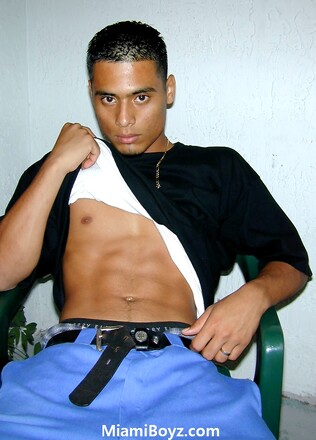18 year old student from Guatemala Manuel