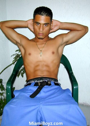 18 year old student from Guatemala Manuel