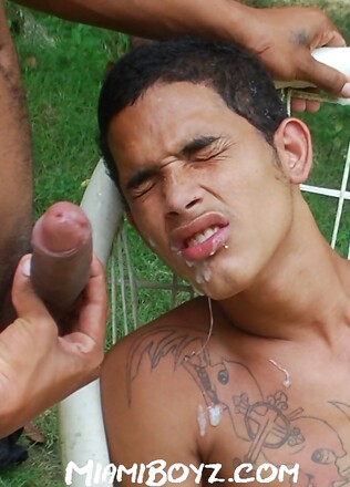 Chico sucking Edwards thick cock