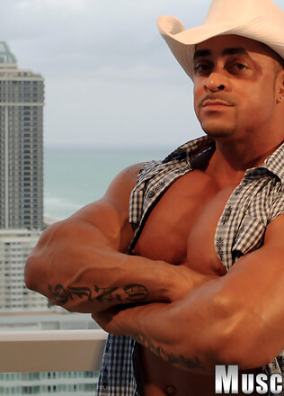 Great muscleman Eddie Camacho