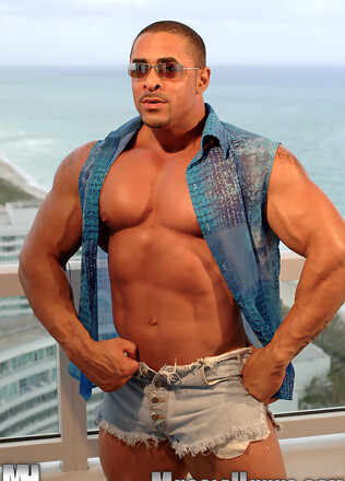 Great muscleman Eddie Camacho