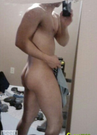 Javier  :peep