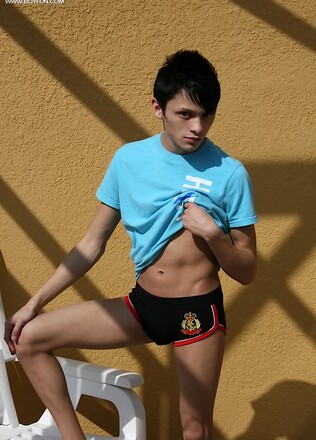 Latin twink Diego Starr exposes smooth bare ass.