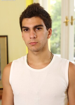Maxim Moira blows his load onto his firm stomach.