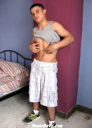 Straight latino Jorge