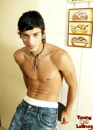 Twink Strips Naked