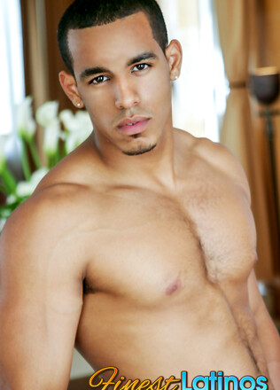 Hot latino stud Joey jerking off