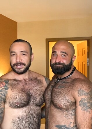 Fill My Hairy Hole Daddy!